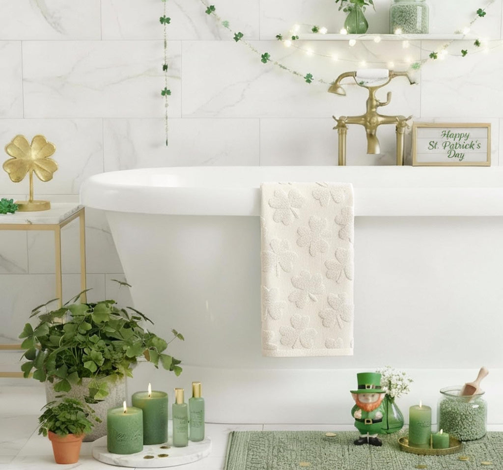 Artoid Mode 2 Pcs Dark Green 3D Shamrock Jacquard Patrick Hand Towels for Bathroom, 100% Cotton Soft Absorbent Bathroom Decor Towels, 13.7 x 29.5 Inch