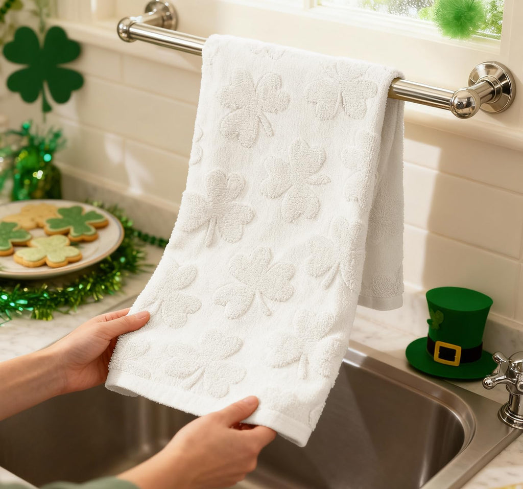 Artoid Mode 2 Pcs Dark Green 3D Shamrock Jacquard Patrick Hand Towels for Bathroom, 100% Cotton Soft Absorbent Bathroom Decor Towels, 13.7 x 29.5 Inch