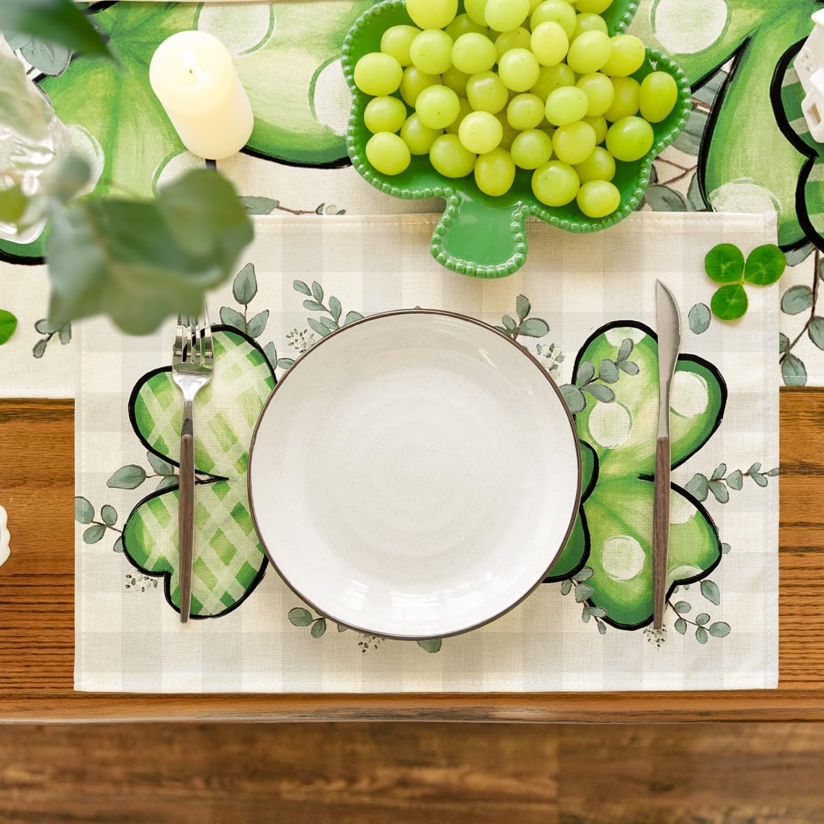 Artoid Mode Bufflao Plaid Shamrock St. Patrick's Day Placemats Set of 4, 12x18 Inch Seasonal Spring Table Mats for Party Kitchen Dining Decoration