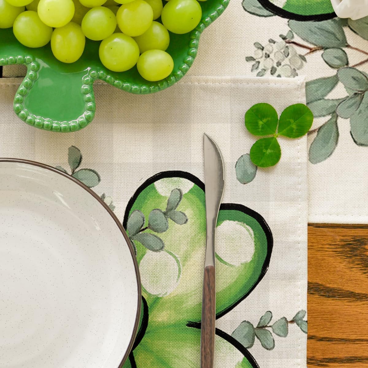 Artoid Mode Bufflao Plaid Shamrock St. Patrick's Day Placemats Set of 4, 12x18 Inch Seasonal Spring Table Mats for Party Kitchen Dining Decoration