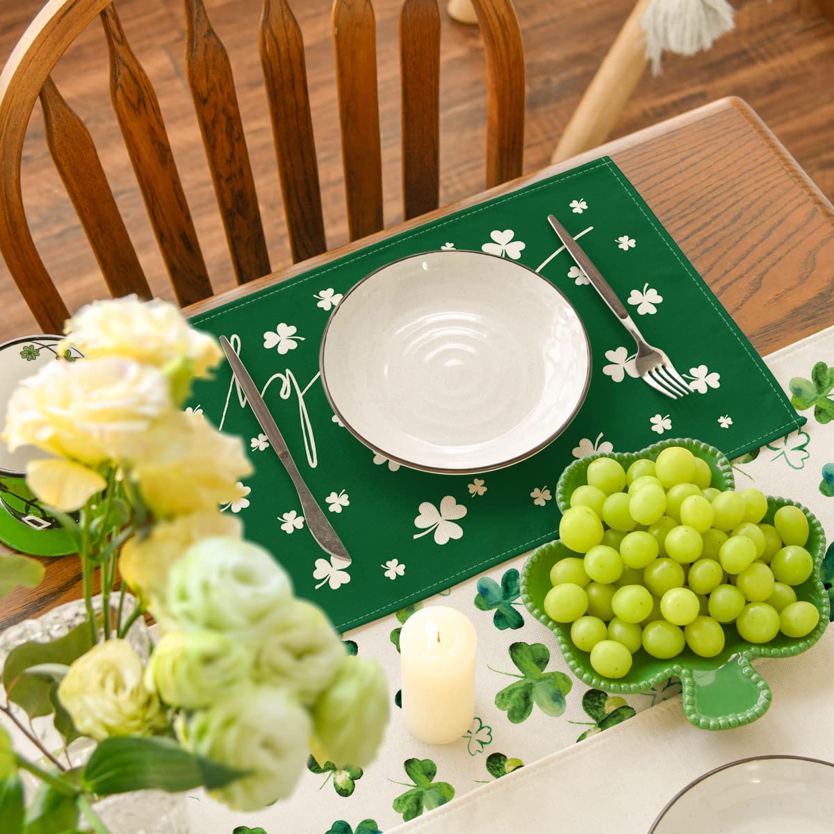 Artoid Mode Green Lucky Shamrock St. Patrick's Day Placemats Set of 4, 12x18 Inch Seasonal Spring Table Mats for Party Kitchen Dining Decoration
