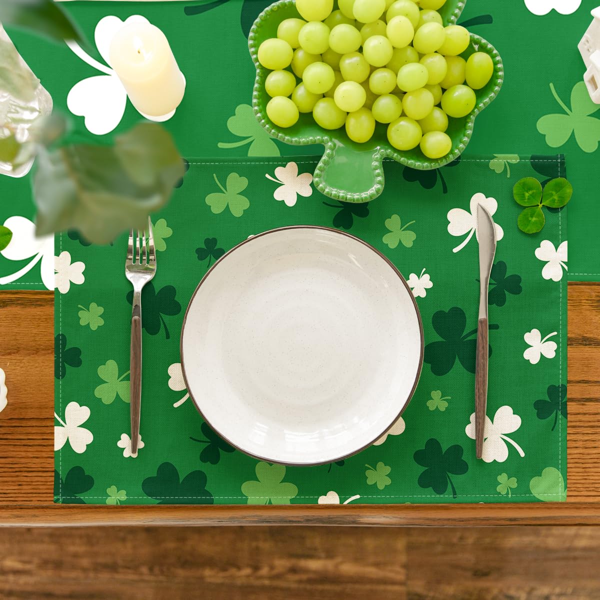 Artoid Mode Green Shamrock St. Patrick's Day Placemats Set of 4, 12x18 Inch Seasonal Spring Table Mats for Party Kitchen Dining Decoration