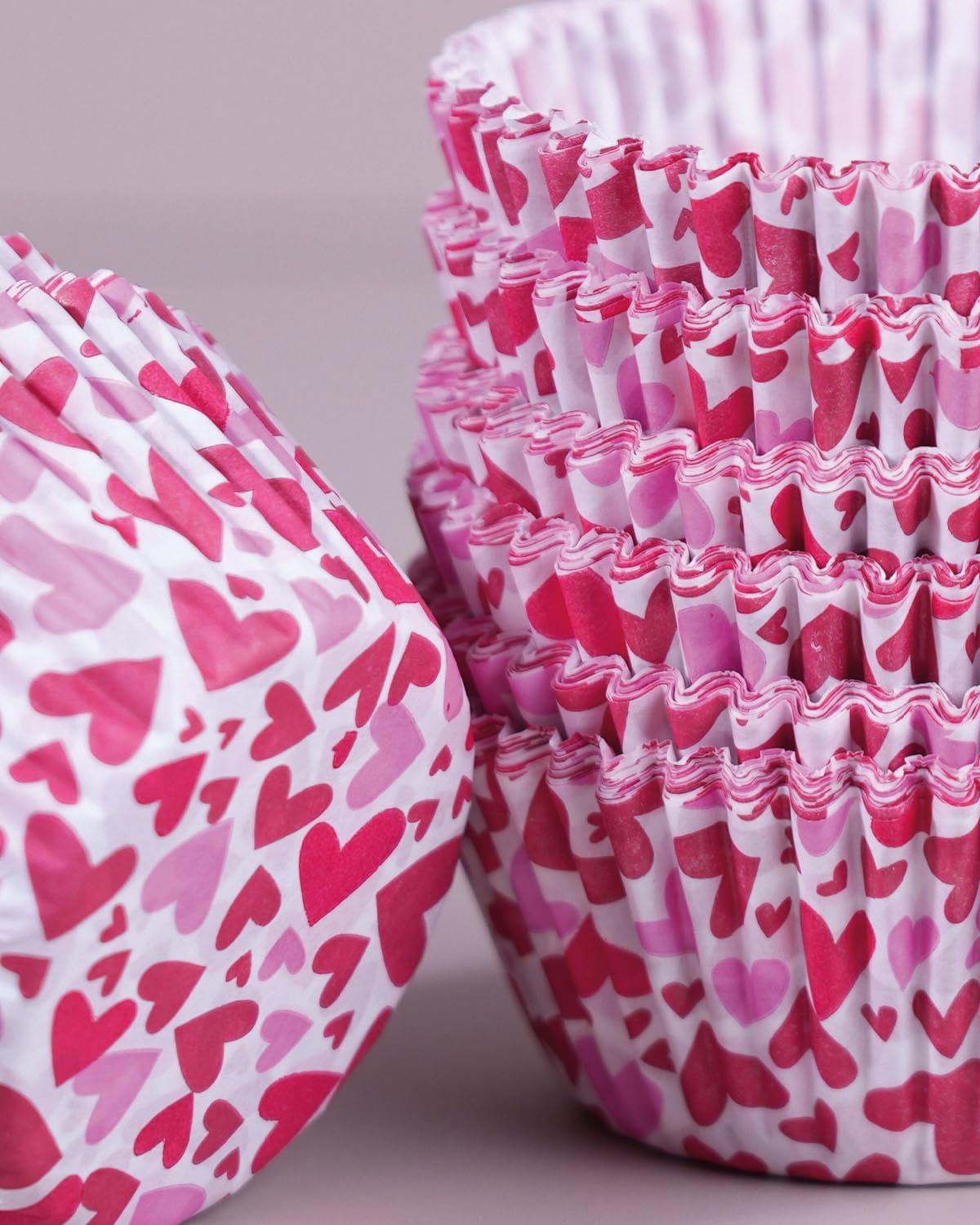Valentine's Day Cupcake Liner for Baking, 200 Pcs Standard Pink Cupcake Liners, Greaseproof Parchment Paper Muffin Liners, Food Grade Muffin Cups Decorations for Valentine Party