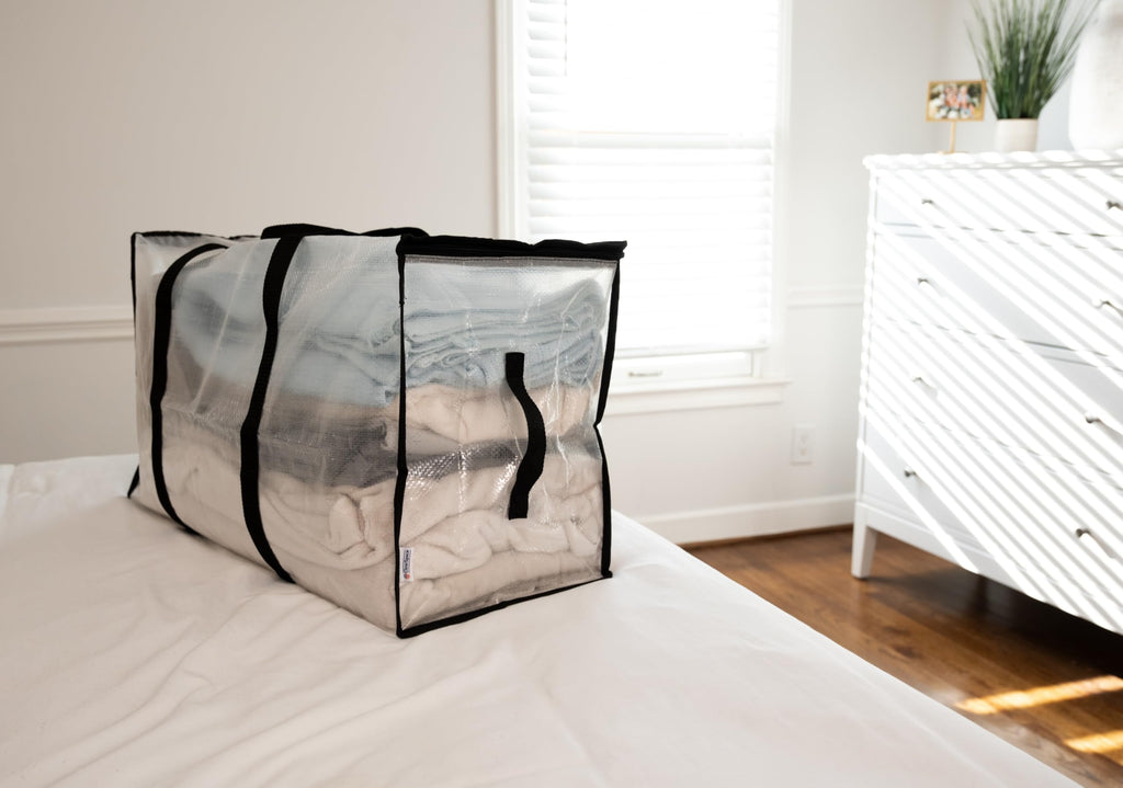 ClearSpace Heavy Duty Moving Bags or Storage Bags – Clear Storage Bins with Lids, Large Moving Boxes with Backpack Straps & Zippers,– Packing Box & Moving Supplies for College Dorm, 7 Pack