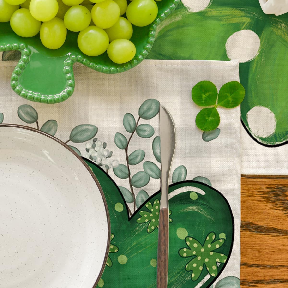 Artoid Mode Bufflao Plaid Shamrock St. Patrick's Day Placemats Set of 4, 12x18 Inch Seasonal Spring Table Mats for Party Kitchen Dining Decoration