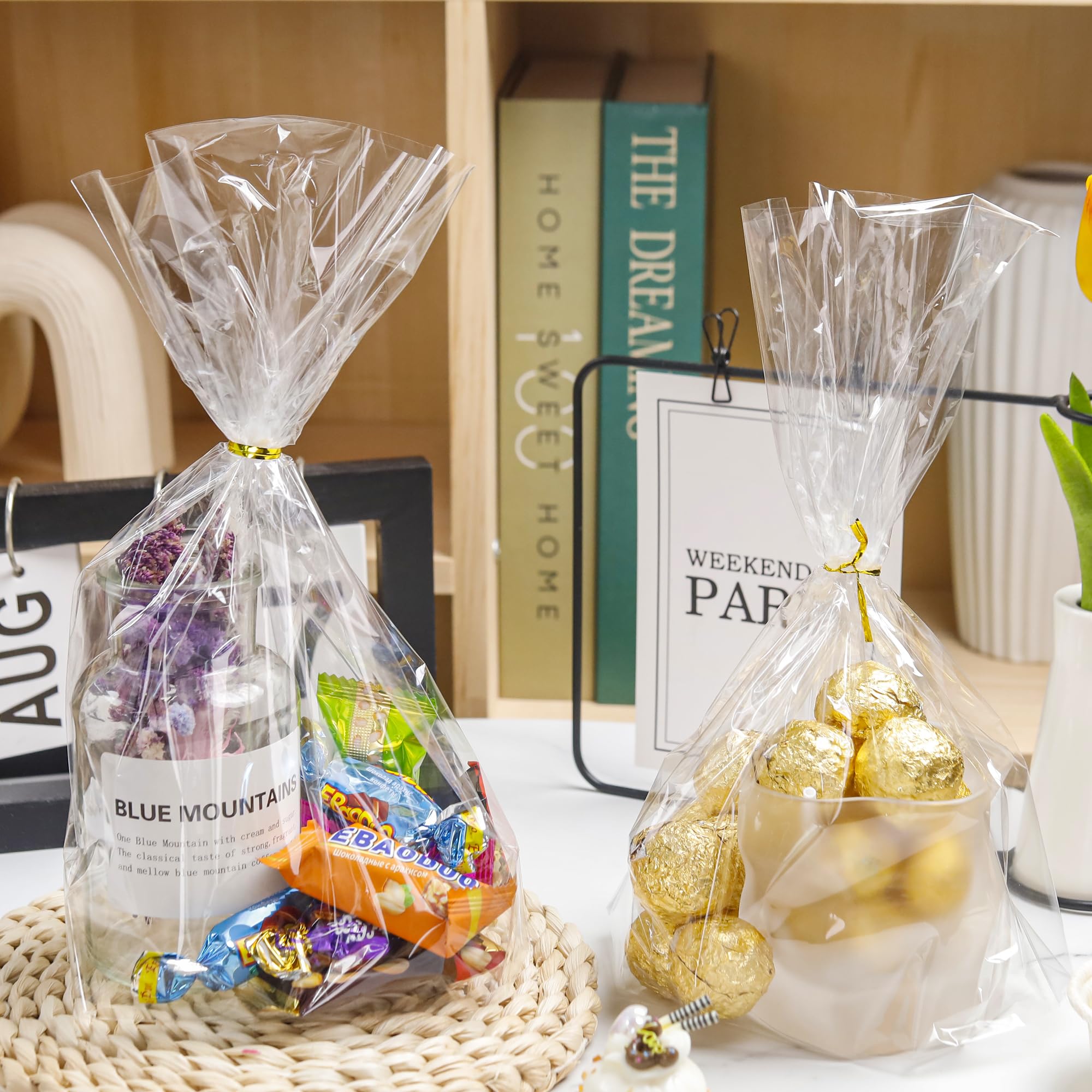 NPLUX 100 Pack Cellophane Bags Clear Flat Bottom Cellophane Treat Bags Gusseted with 100 Pack Twist Ties for Candy Popcorn Cookie Small Gift Wrapping(6×9×2.4 Inches)