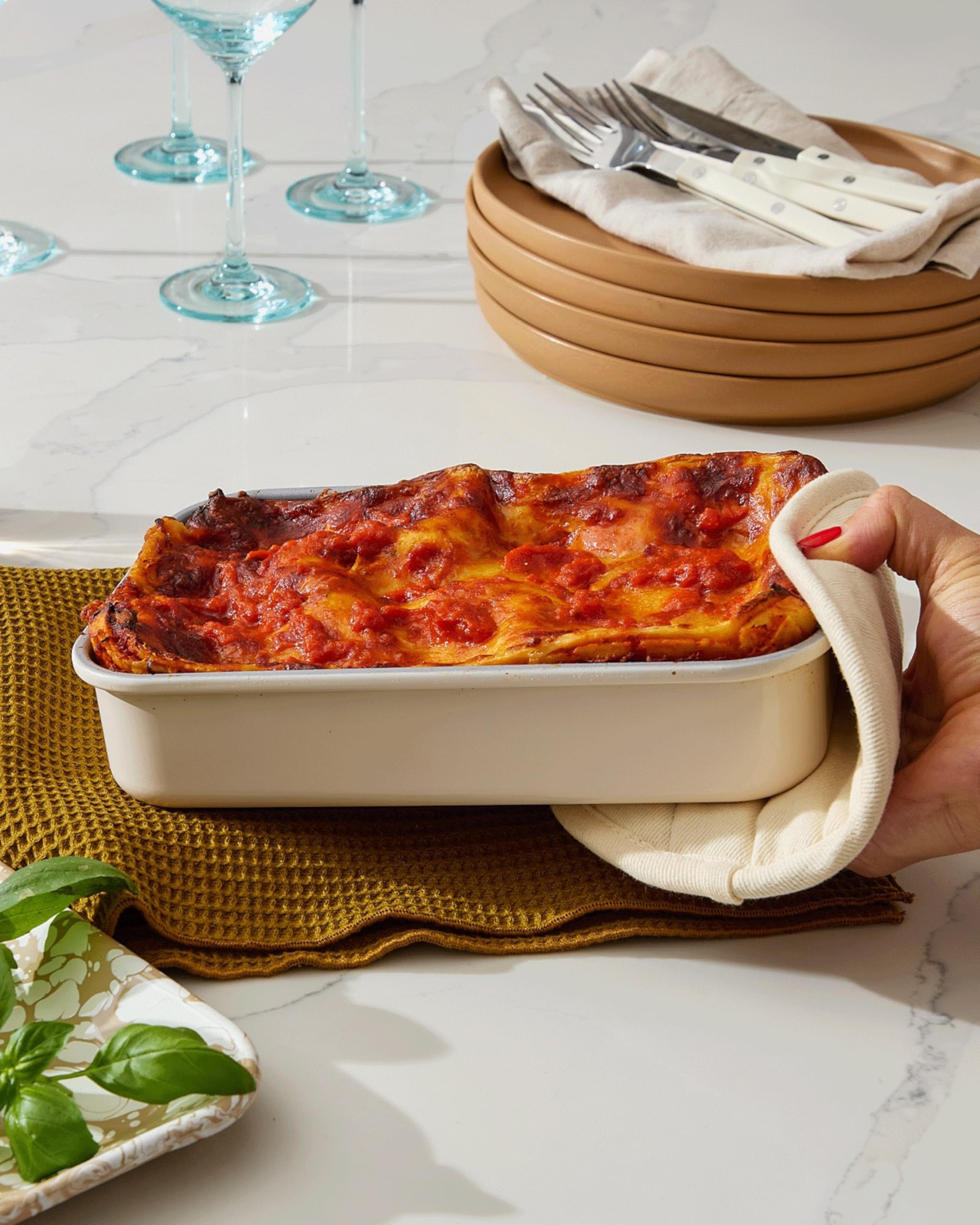 Caraway Non-Stick Ceramic 9”x13” Rectangle Pan - Naturally Slick Ceramic Coating - Non-Toxic, PTFE & PFOA Free - Perfect for Brownies, Lasagnas, and More - Cream