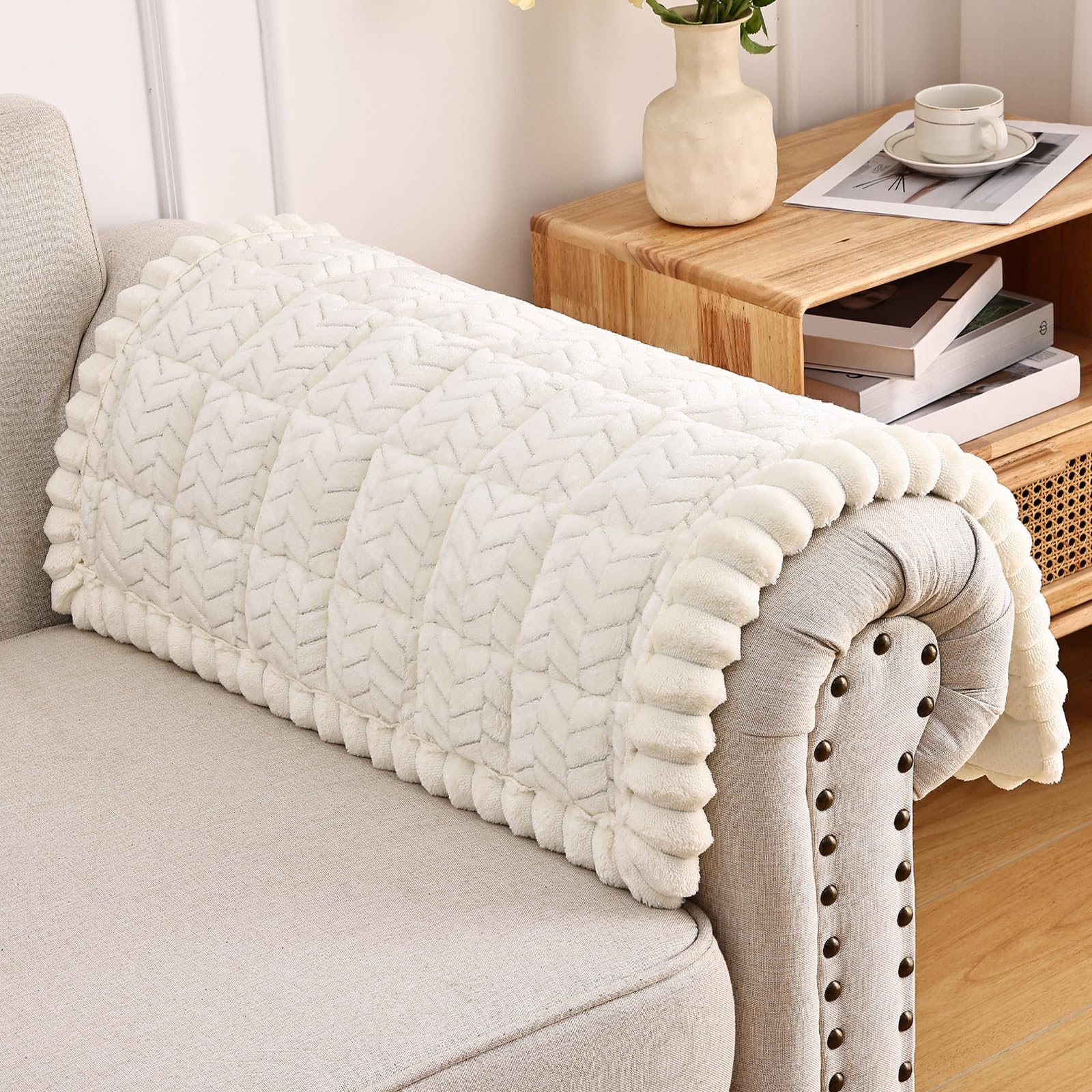 Smiry Non Slip Couch Covers for Dogs, Fuzzy Pet Couch Covers for 2-3 Cushion Sofa Pet Friendly, Soft Sofa Slipcovers Cushion Furniture Protector Washable (Beige, 27.6" x 59")