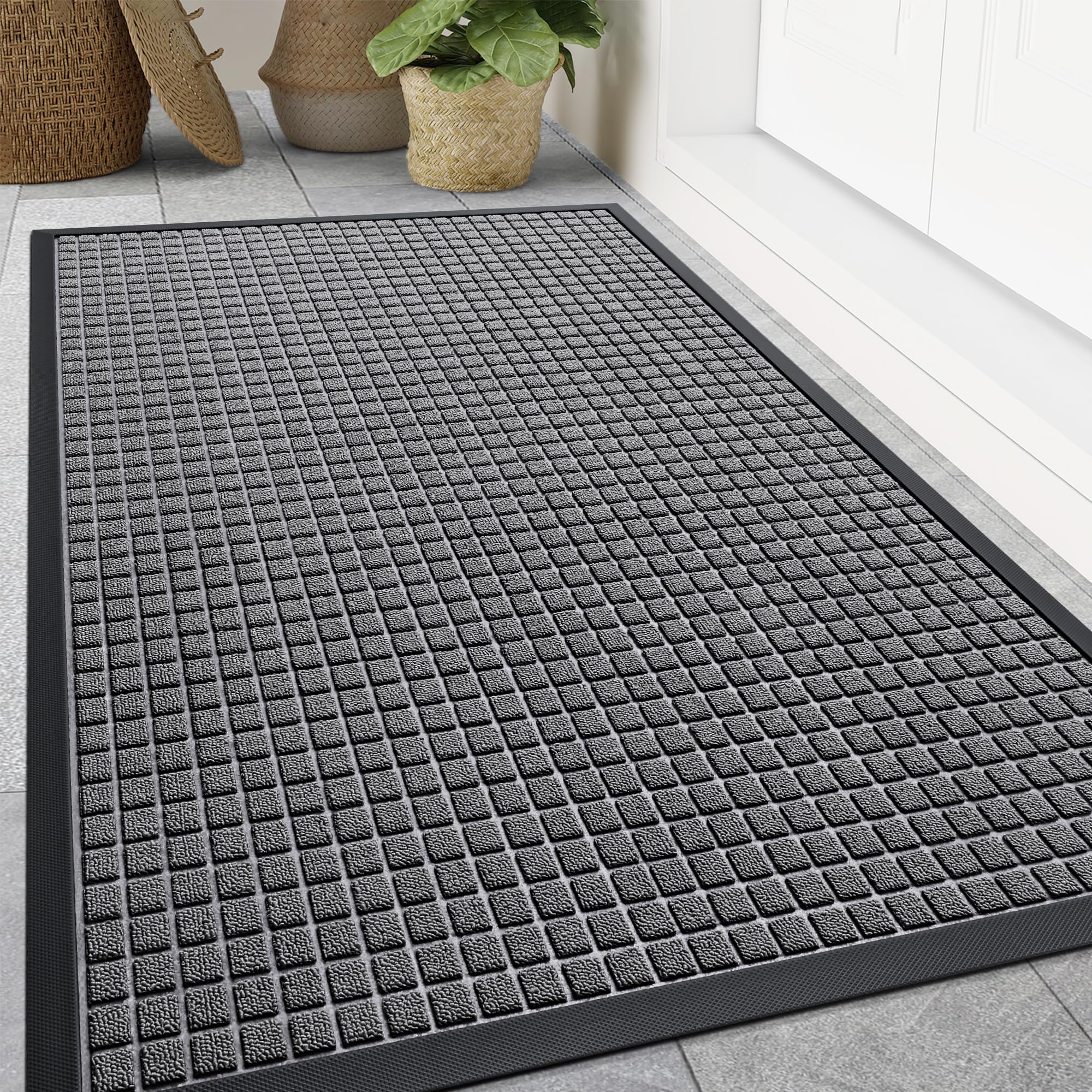 Smiry Front Door Mat Outside Entrance, Heavy Duty Natural Rubber Doormat, Non Slip, Trap Dirt and Moisture, Easy Clean, Low Profile Welcome Floor Mats for Indoor Outdoor Entry, 29.5x17 Inch, Black