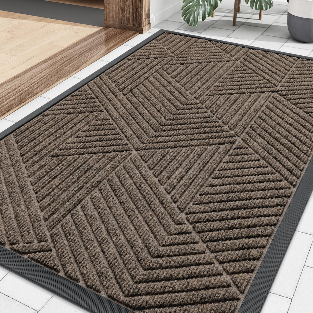 Smiry Front Door Mat Outside Entrance, Heavy Duty Sturdy Natural Rubber Doormat, Trap Dirt and Moisture, Easy Clean Low Profile Mats for Indoor Outdoor Entry, Irregular Triangle (29.5x17, Black)