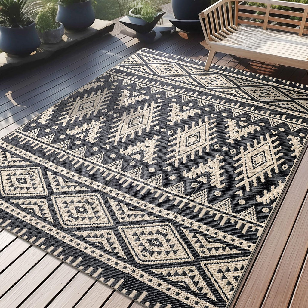 OLANLY Outdoor Rug Waterproof 5x8 ft, Reversible Outdoor Plastic Straw Rug, Boho Patio Rug, Indoor Outdoor Carpet, RV Mat Outside for Patio, Camp, Picnic, Balcony, Deck, Backyard, Black & White