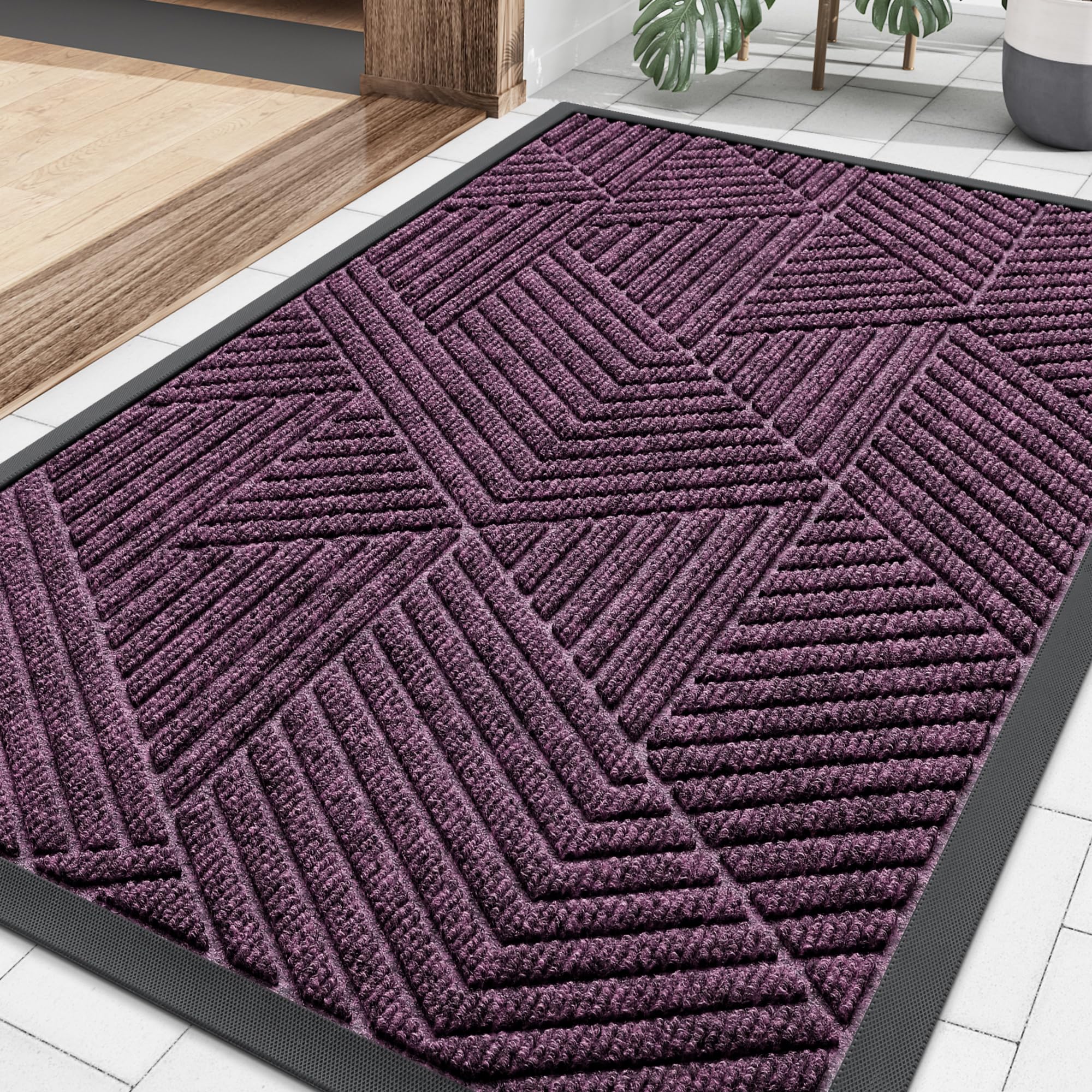 Smiry Front Door Mat Outside Entrance, Heavy Duty Sturdy Natural Rubber Doormat, Trap Dirt and Moisture, Easy Clean Low Profile Mats for Indoor Outdoor Entry, Irregular Triangle (29.5x17, Black)
