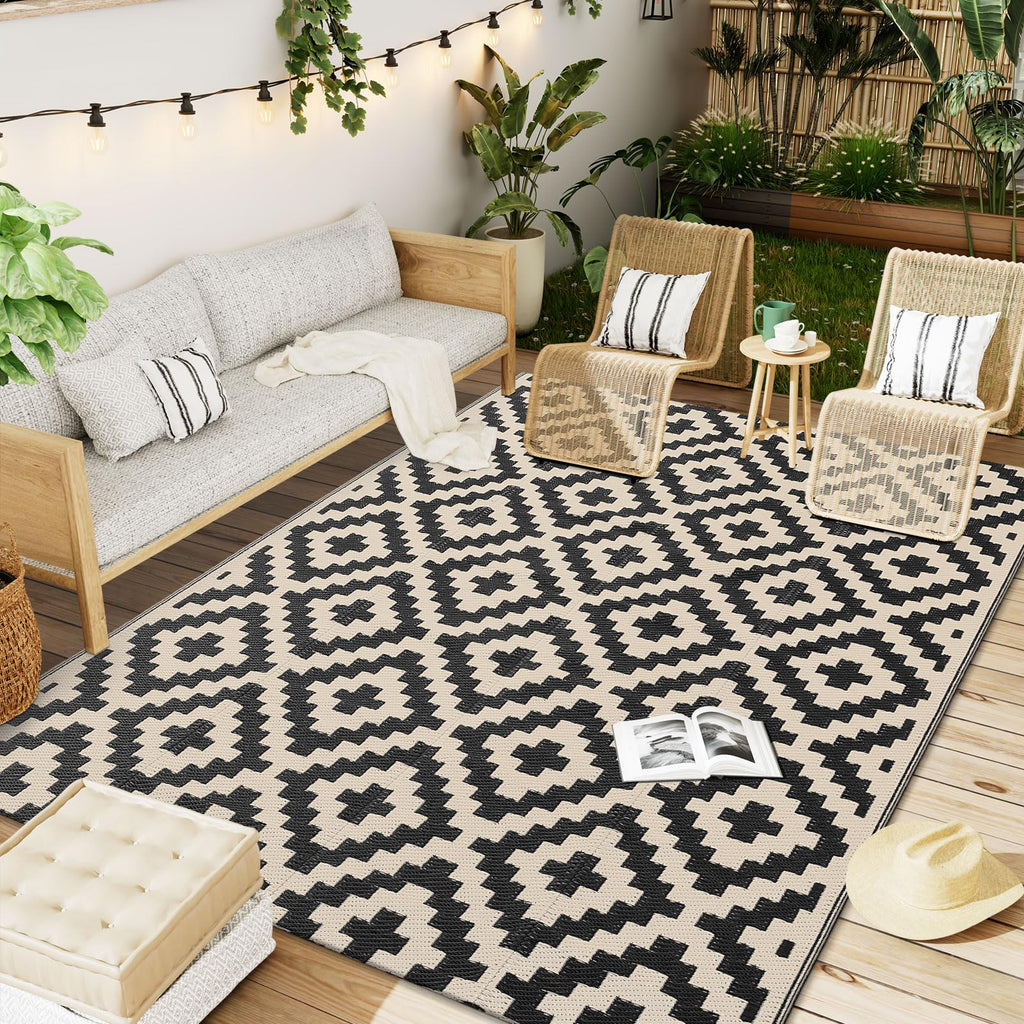 OLANLY Waterproof Outdoor Rug 5x8 ft, Outdoor Plastic Straw Rug for Camping, RV Mat Outside, Indoor Outdoor Carpet for Porch, Deck, Backyard, Balcony, Picnic, Black & White