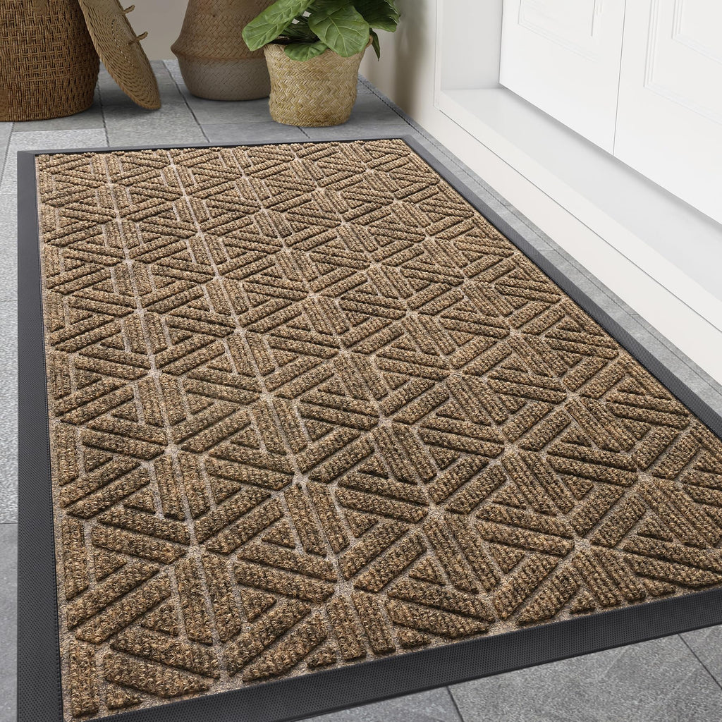 Smiry Front Door Mat Outside Entrance, Heavy Duty Sturdy Natural Rubber Doormat, Trap Dirt and Moisture, Easy Clean Low Profile Mats for Indoor Outdoor Entry, Irregular Triangle (29.5x17, Black)
