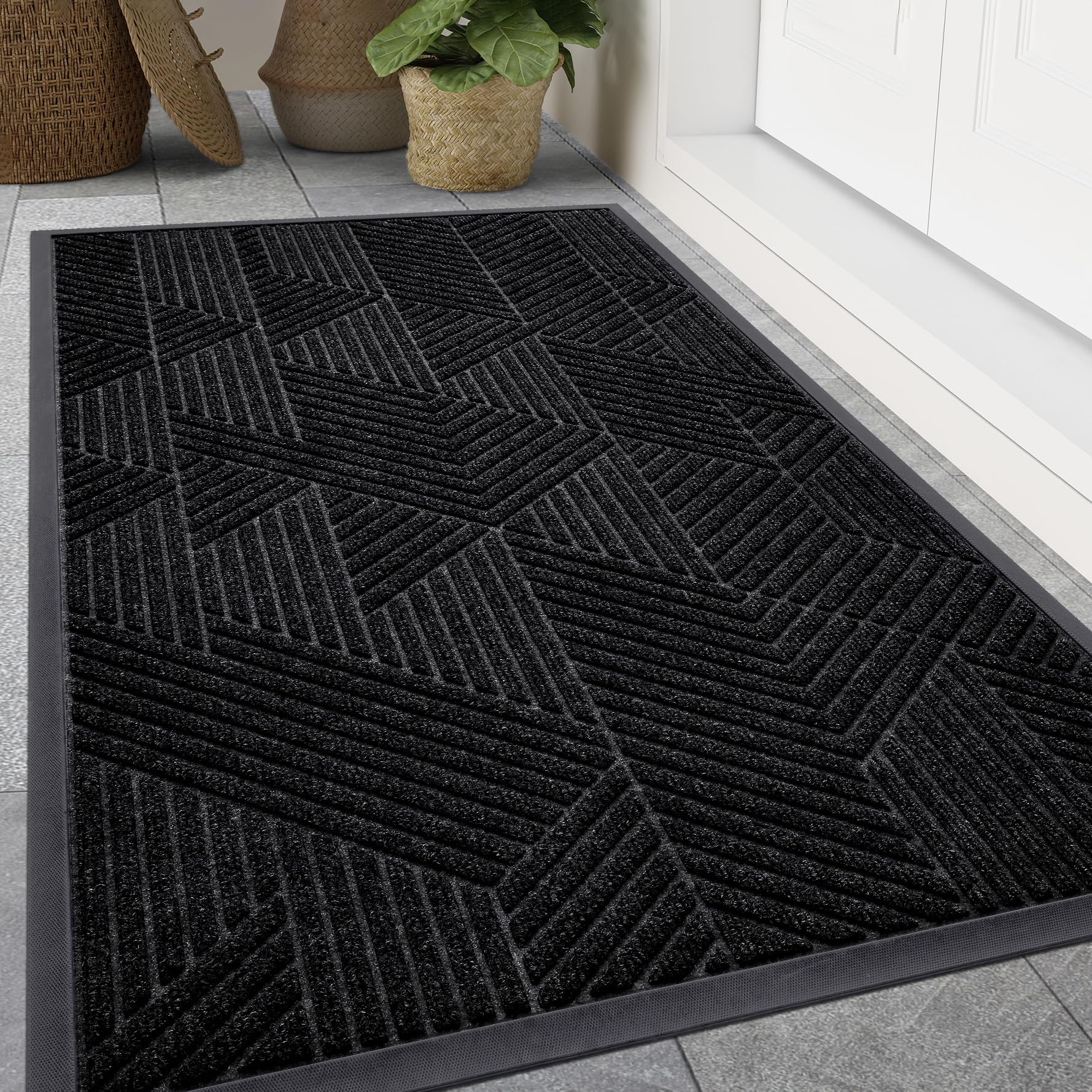 Smiry Front Door Mat Outside Entrance, Heavy Duty Sturdy Natural Rubber Doormat, Trap Dirt and Moisture, Easy Clean Low Profile Mats for Indoor Outdoor Entry, Irregular Triangle (29.5x17, Black)
