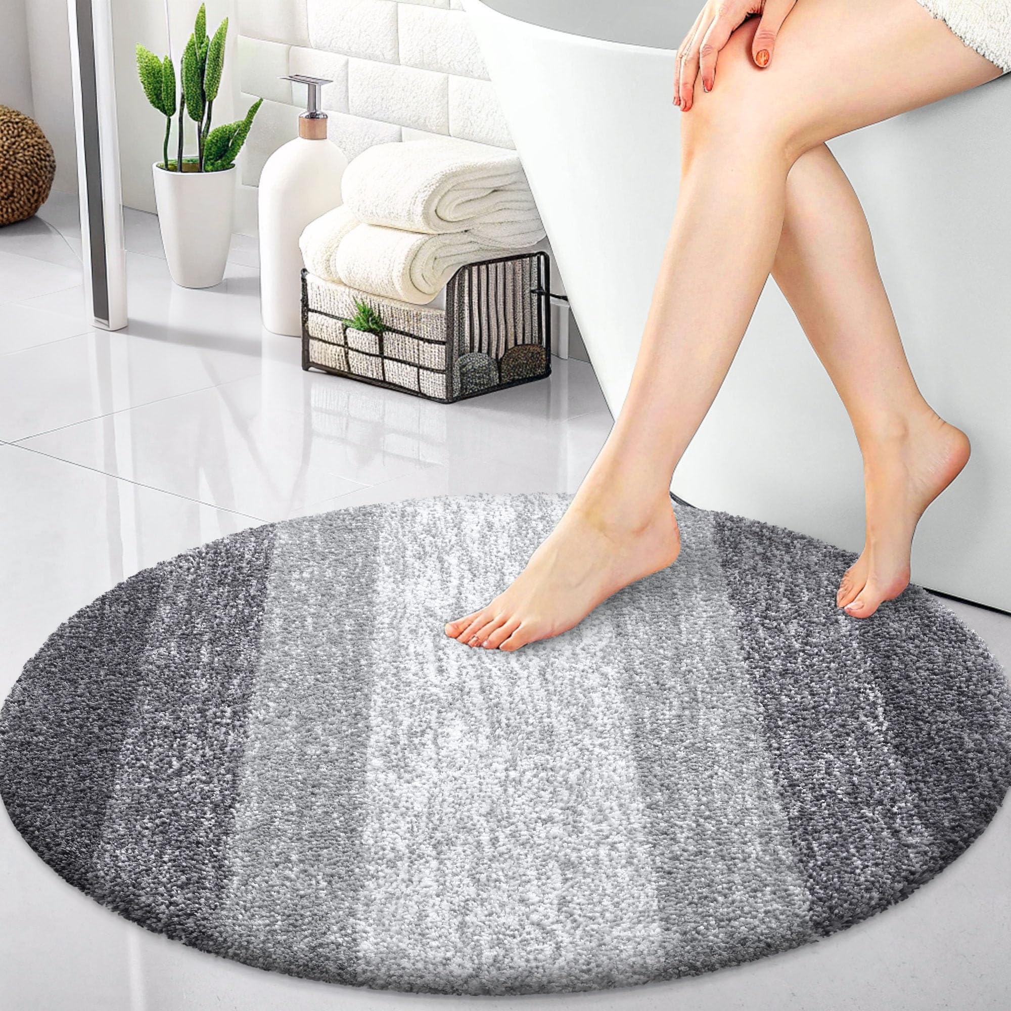 OLANLY 30-inch Round Bathroom Rugs, Extra Soft and Absorbent Microfiber Bath Rugs, Quick Dry Machine Washable Bath Mats for Bathroom Floor, Tub and Shower, Home Decor Accessories, Grey