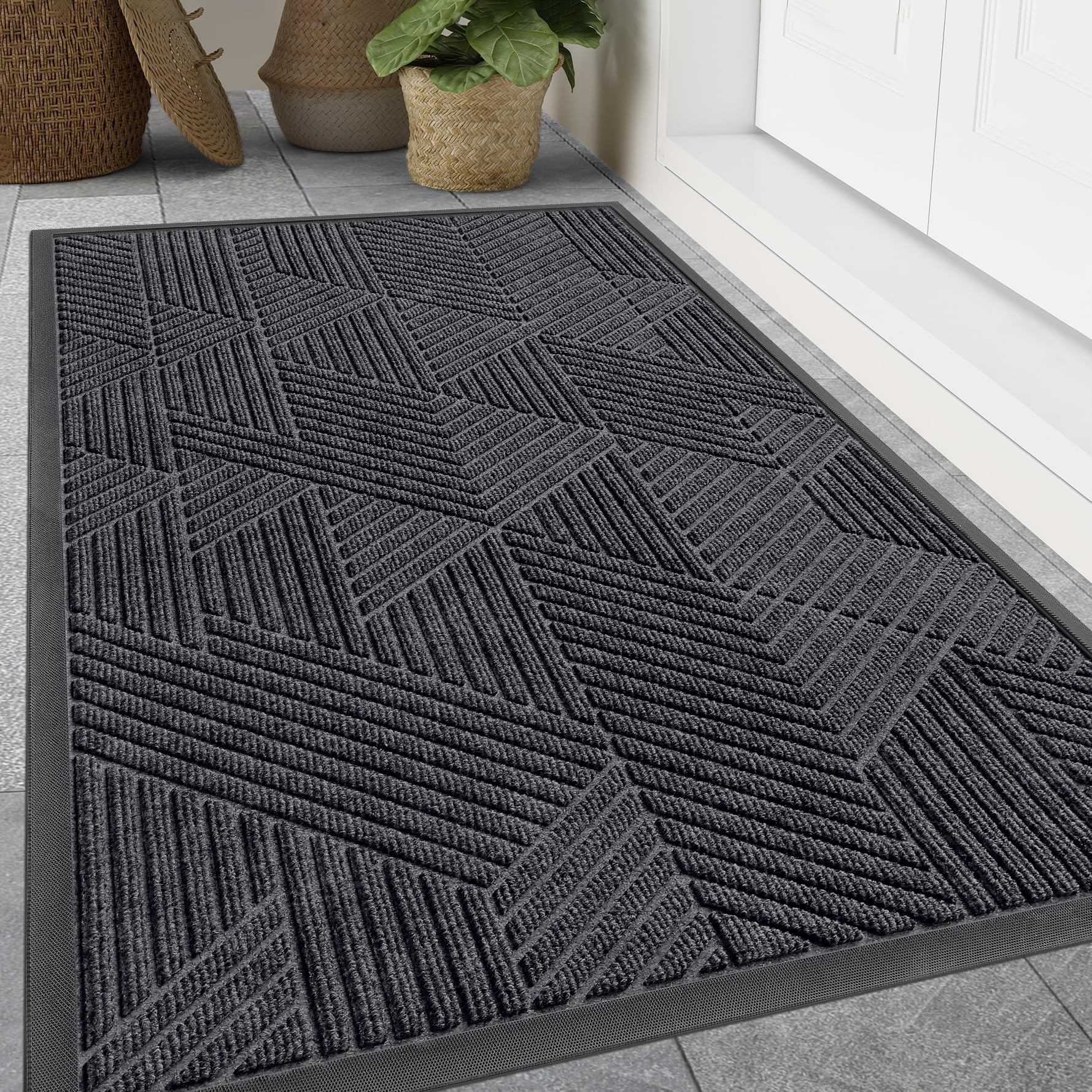 Smiry Front Door Mat Outside Entrance, Heavy Duty Sturdy Natural Rubber Doormat, Trap Dirt and Moisture, Easy Clean Low Profile Mats for Indoor Outdoor Entry, Irregular Triangle (29.5x17, Black)