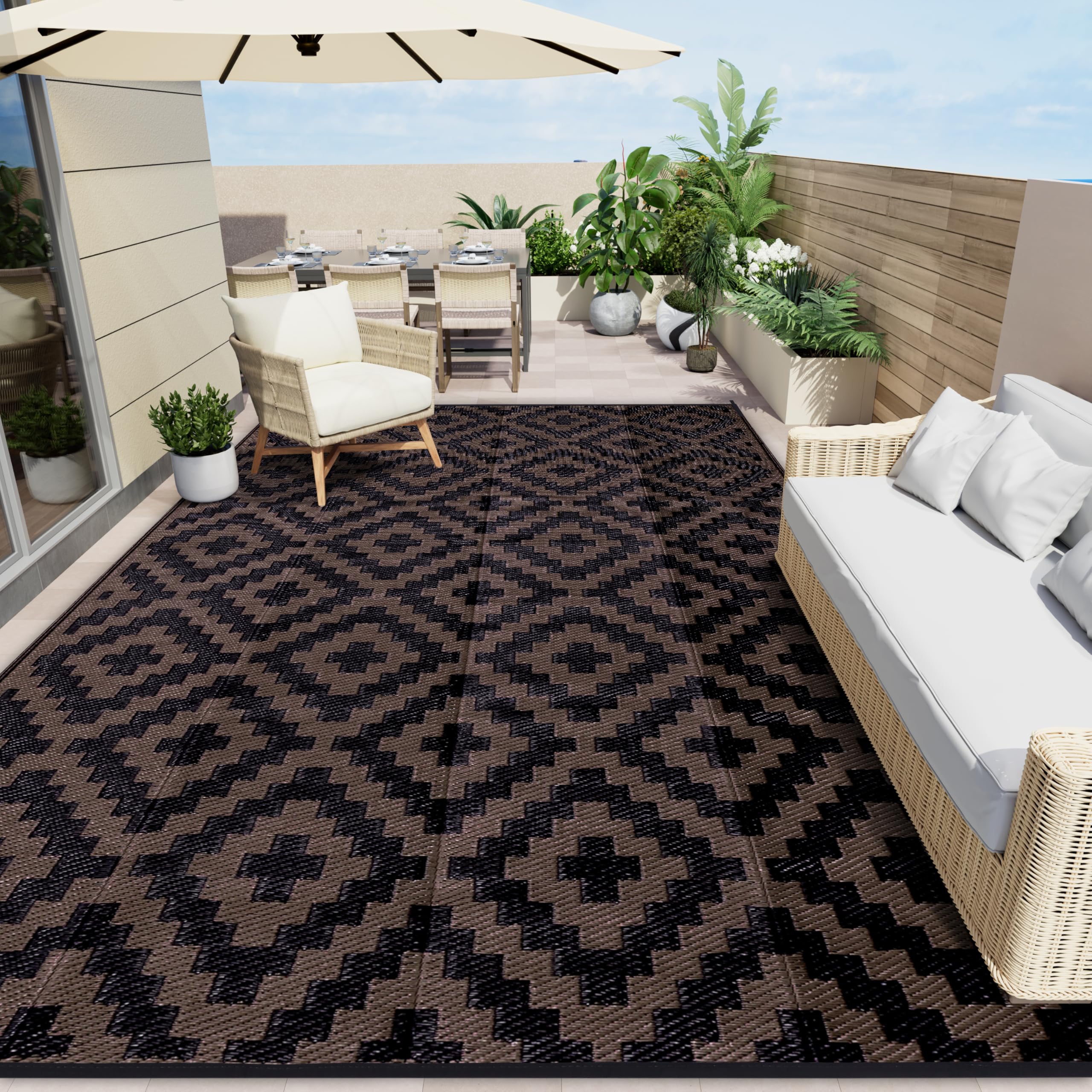 OLANLY Waterproof Outdoor Rug 5x8 ft, Outdoor Plastic Straw Rug for Camping, RV Mat Outside, Indoor Outdoor Carpet for Porch, Deck, Backyard, Balcony, Picnic, Black & White