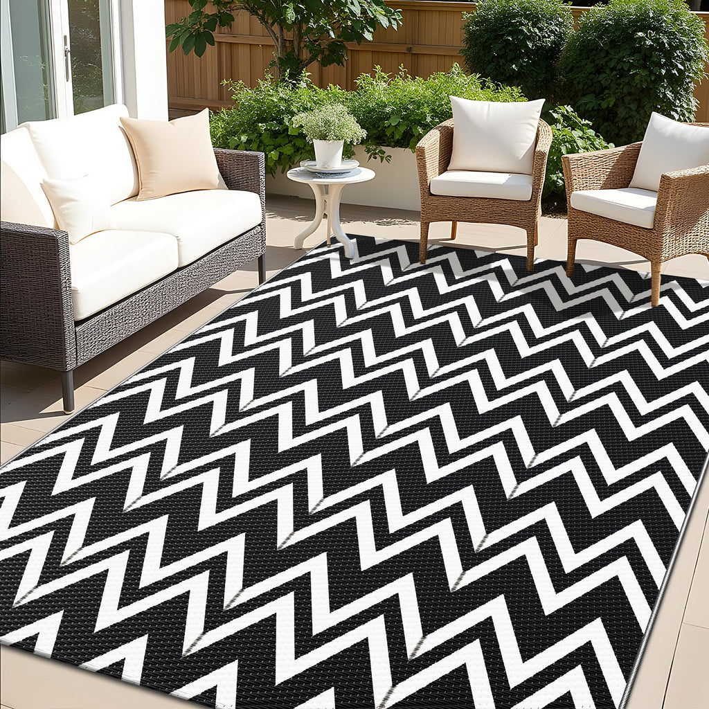 OLANLY Waterproof Outdoor Rug 5x8 ft, Outdoor Plastic Straw Rug for Camping, RV Mat Outside, Indoor Outdoor Carpet for Porch, Deck, Backyard, Balcony, Picnic, Black & White