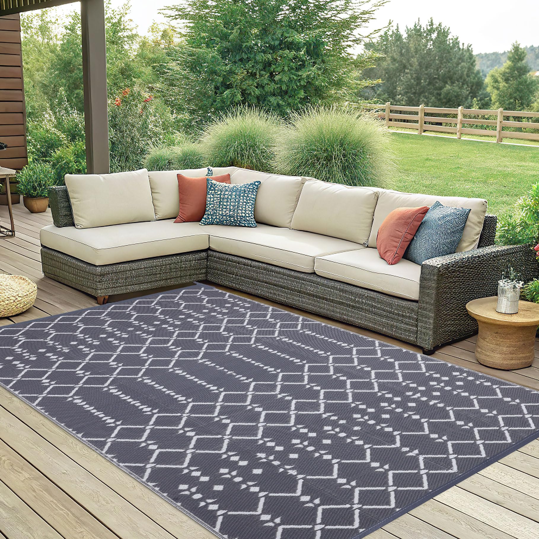 Smiry Waterproof Outdoor Rug 5x8 ft, Reversible Plastic Straw Patio Camping Rugs, Outdoor Indoor RV Mat Carpet for Patio, Outside Entry, Backyard, Deck, Bench, Picnic, Camper, Black & Beige