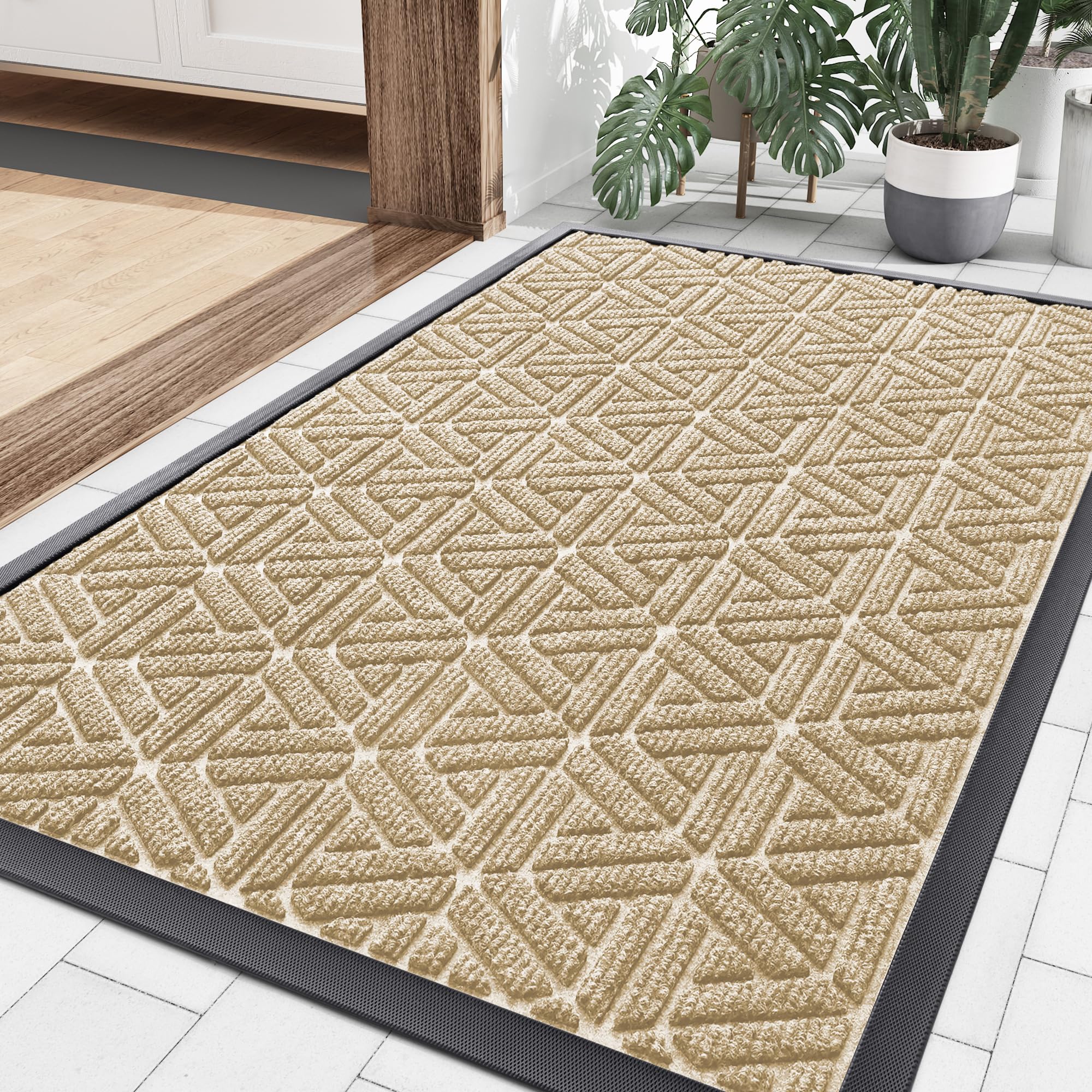 Smiry Front Door Mat Outside Entrance, Heavy Duty Sturdy Natural Rubber Doormat, Trap Dirt and Moisture, Easy Clean Low Profile Mats for Indoor Outdoor Entry, Irregular Triangle (29.5x17, Black)