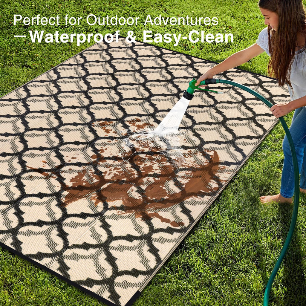 OLANLY Waterproof Outdoor Rug 5x8 ft, Outdoor Plastic Straw Rug for Camping, RV Mat Outside, Indoor Outdoor Carpet for Porch, Deck, Backyard, Balcony, Picnic, Black & White